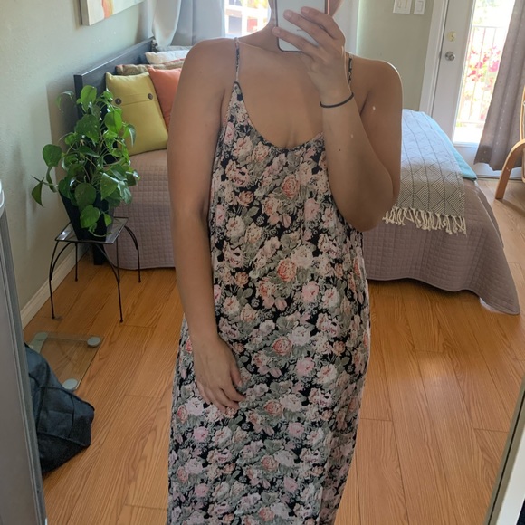 Floral Maxi - Picture 3 of 5